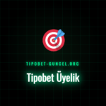 Tipobet Üyelik kayıt formunu akıllı telefon ekranından dolduran bir kullanıcı